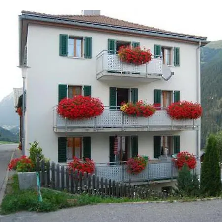 Hof Collet Apartment Savognin